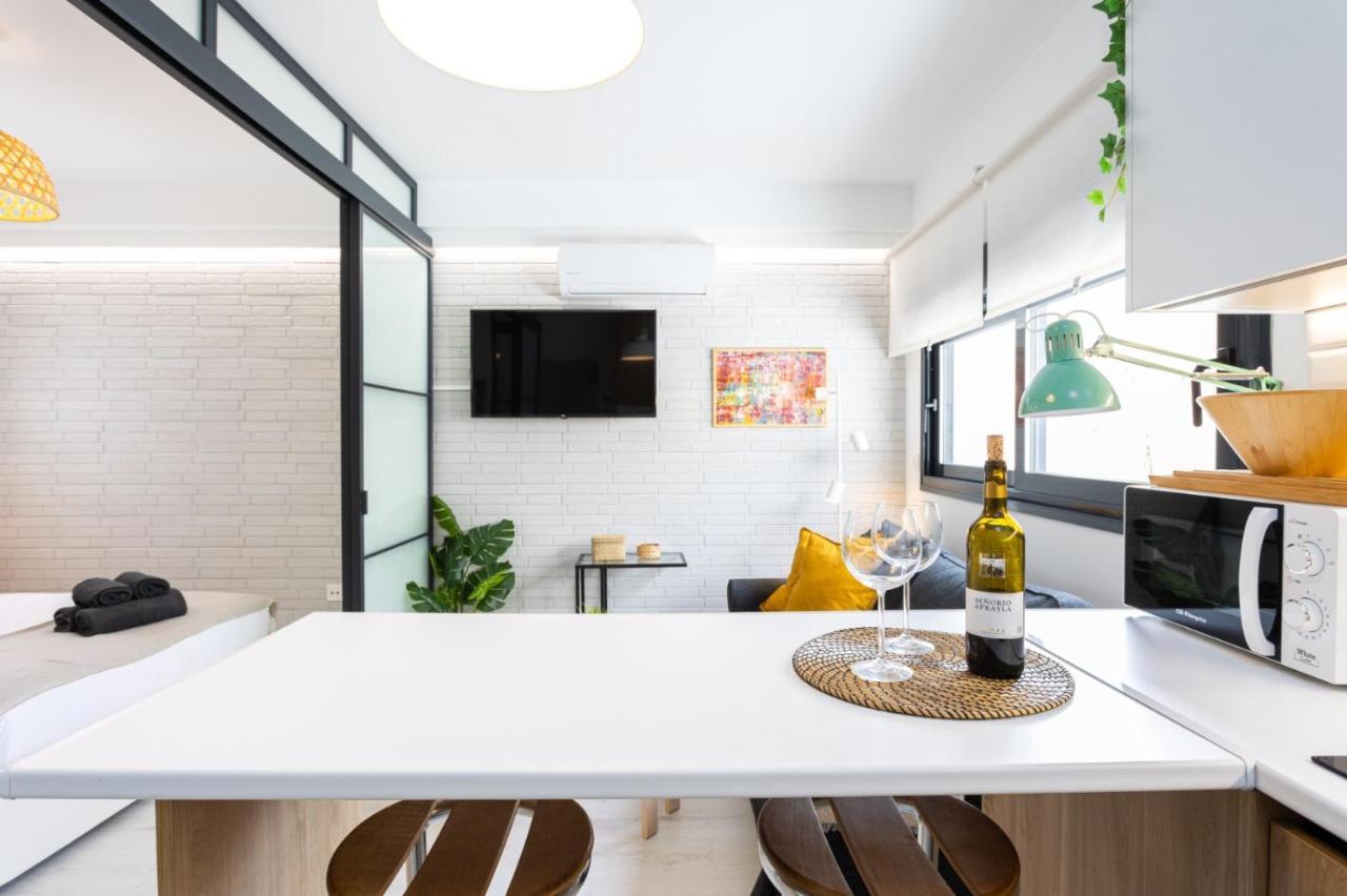 Suite Home Cervantes Málaga Extérieur photo